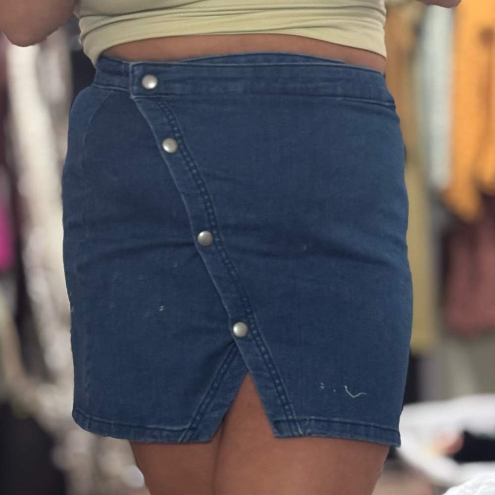 We the Free Notched Diagonal Snap & Wrap Denim Mini Skirt size 10